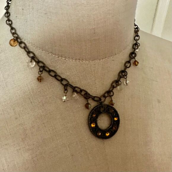 Circle beaded pendant necklace - Picture 5 of 12